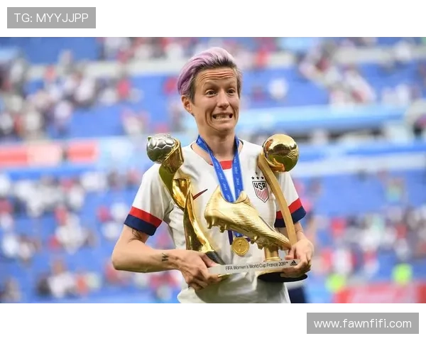 美国女足球星短发形象引发热议是谁的代表性标志